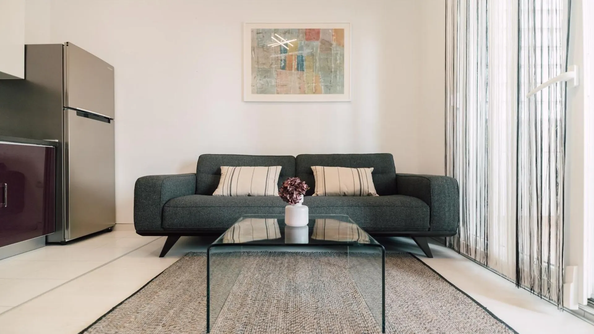 Modern Apartments With Loggia Terrace And Parking Zara